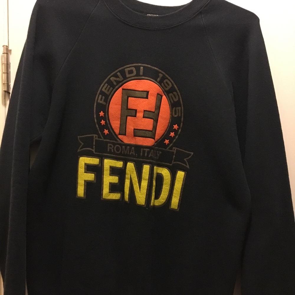Bootleg Fendi sweater